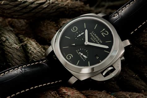 super fake panerai|false Panerai dial.